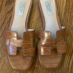Steven New York Hunnie Sandal - 7.5 like new